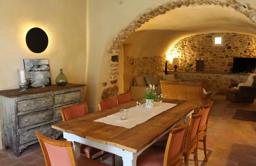 Les Romarins B&B, 10 Min D'Uzes, Piscine Et Grand Jardin, Table D'Hote-1