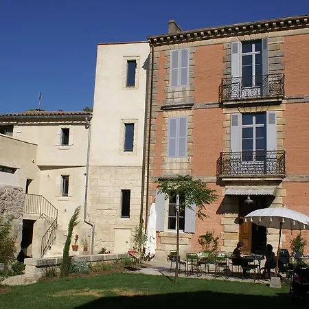 La Maison Rouge d'Uzes B&B-2