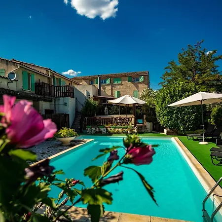 LOGIS HOTEL RESTAURANT L' Auberge d'Uzes-3